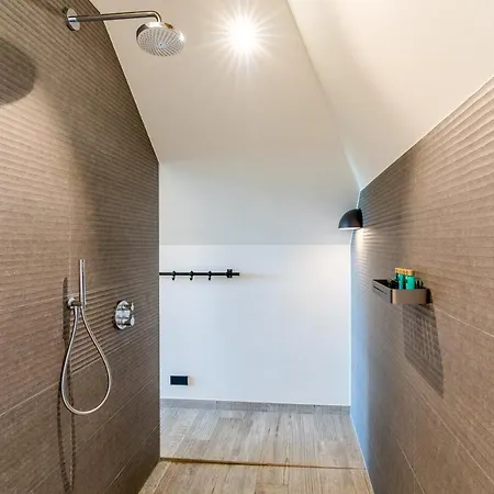 别墅 Buytenplaats 189 *